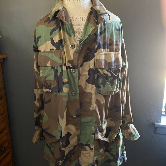 Vintage US Military Mens Woodland Camouflage hot weather combat coat - Picture 2 of 7
